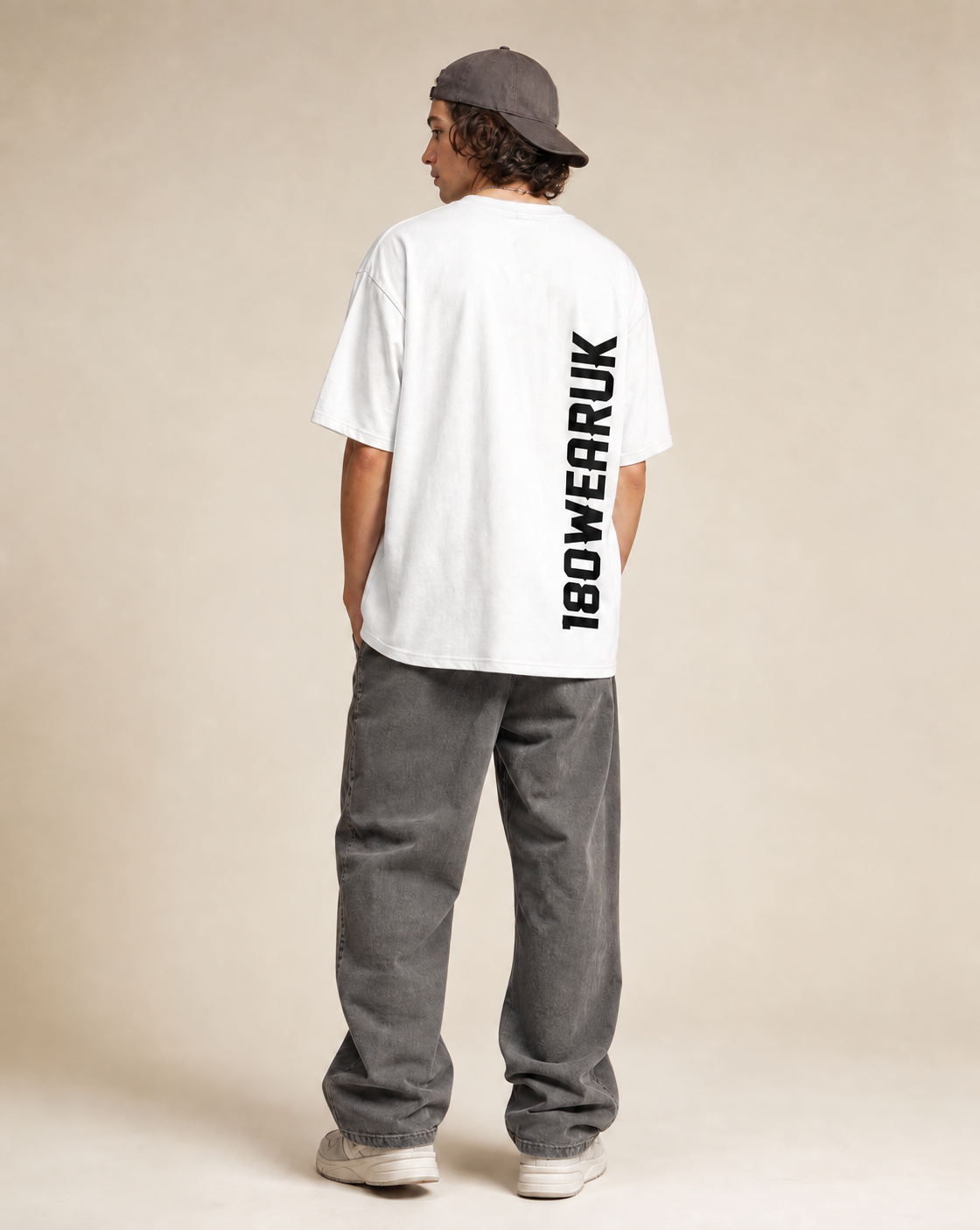 180WEARUK  T-SHIRT-BLACK/WHITE